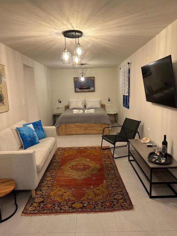 Porphyra Studio Chalki Town المظهر الخارجي الصورة
