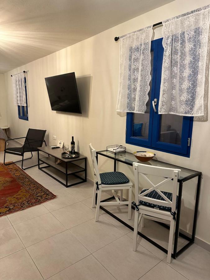 Porphyra Studio Chalki Town المظهر الخارجي الصورة